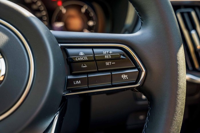 2025 Mazda CX-80 P50e Touring