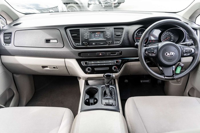 2015 Kia Carnival S