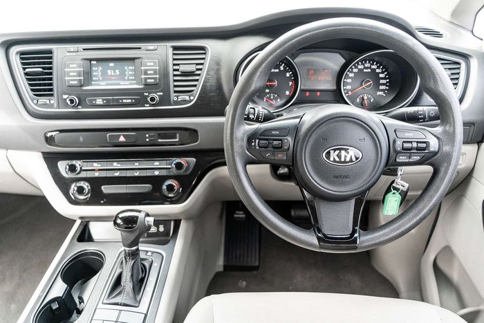 2015 Kia Carnival S