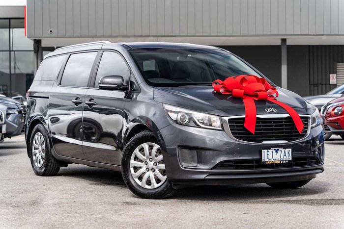2015 Kia Carnival