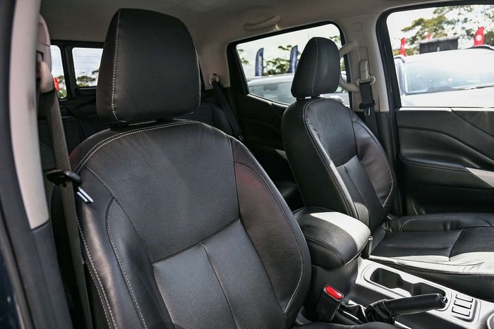 2019 Nissan Navara ST-X