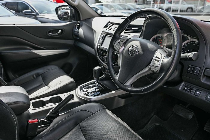 2019 Nissan Navara ST-X