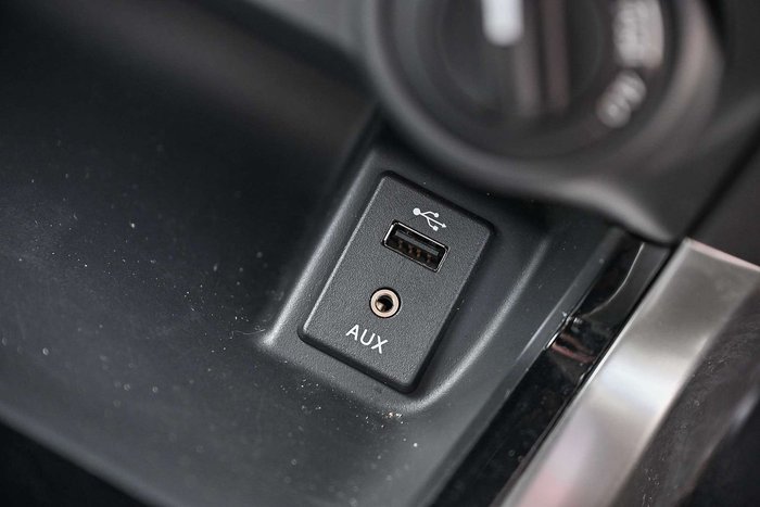 2019 Nissan Navara ST-X