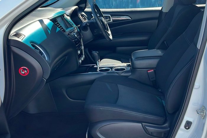 2019 Nissan Pathfinder ST
