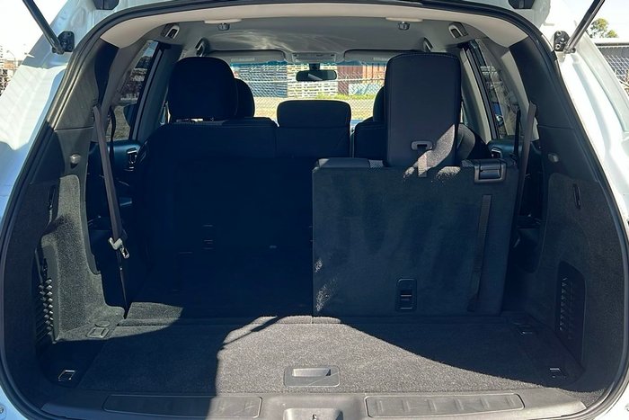 2019 Nissan Pathfinder ST
