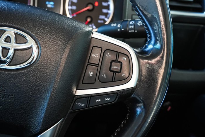 2019 Toyota Granvia VX