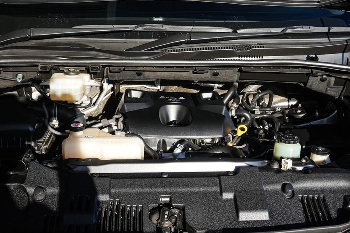 2019 Toyota Granvia VX