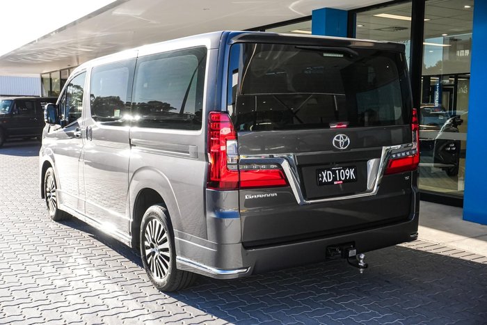 2019 Toyota Granvia VX