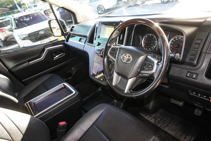 2019 Toyota Granvia VX