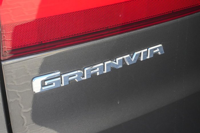 2019 Toyota Granvia VX