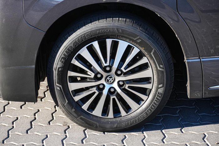 2019 Toyota Granvia VX