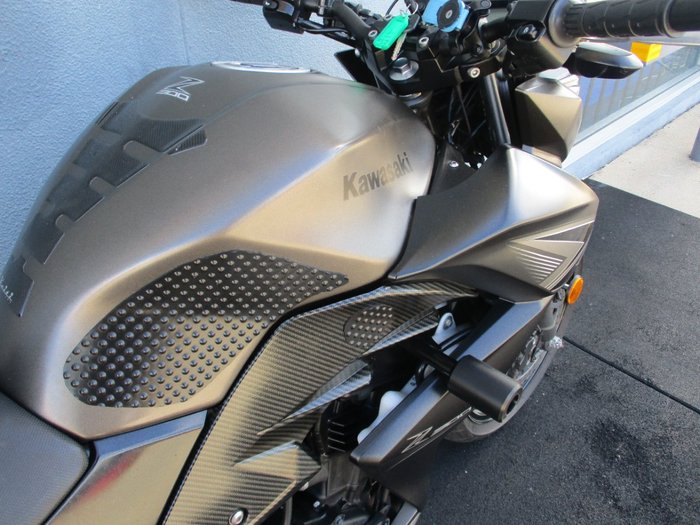 2015 Kawasaki Z300 ABS Black