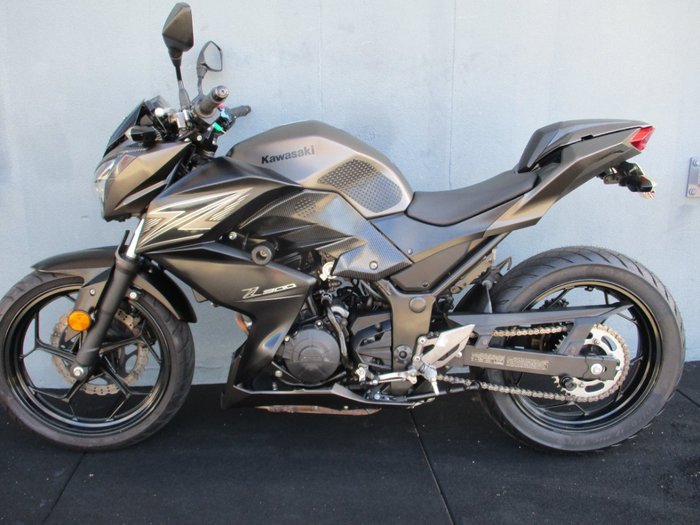 2015 Kawasaki Z300 ABS Black