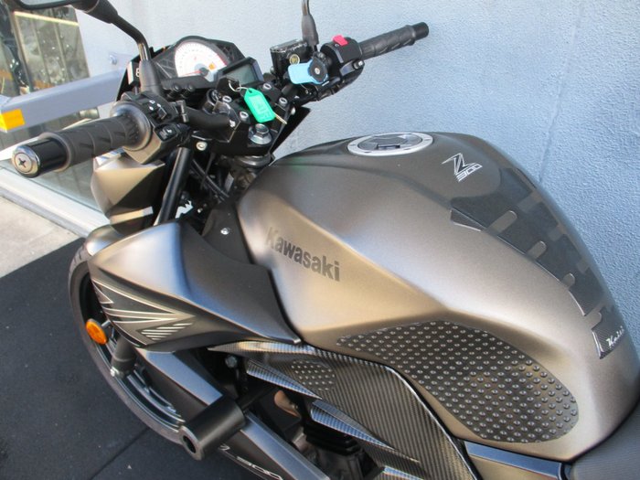 2015 Kawasaki Z300 ABS Black