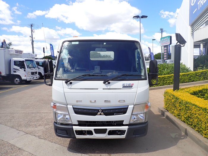 2022 MITSUBISHI CANTER 615