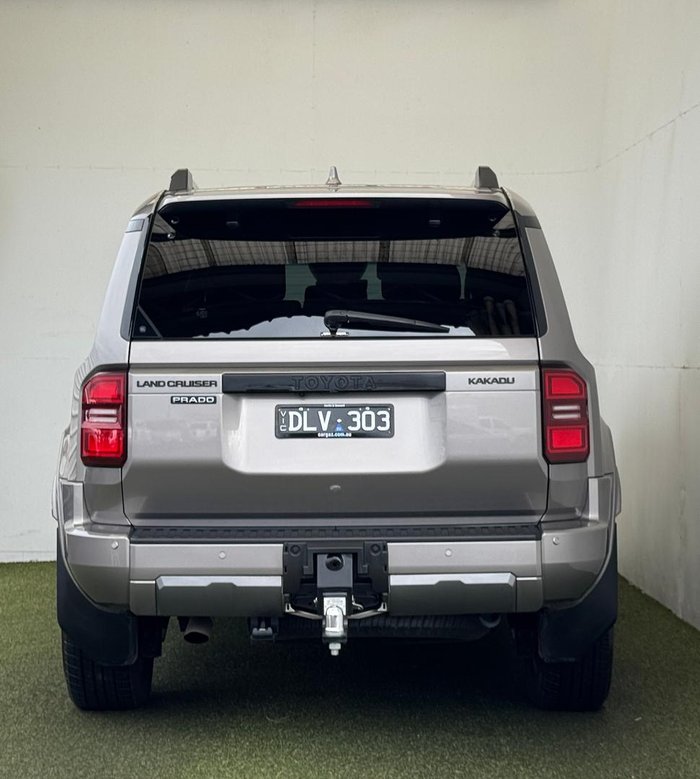 2024 Toyota Landcruiser Prado Kakadu