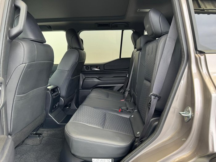 2024 Toyota Landcruiser Prado Kakadu