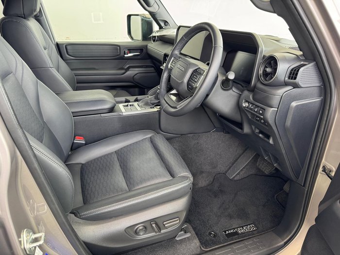 2024 Toyota Landcruiser Prado Kakadu