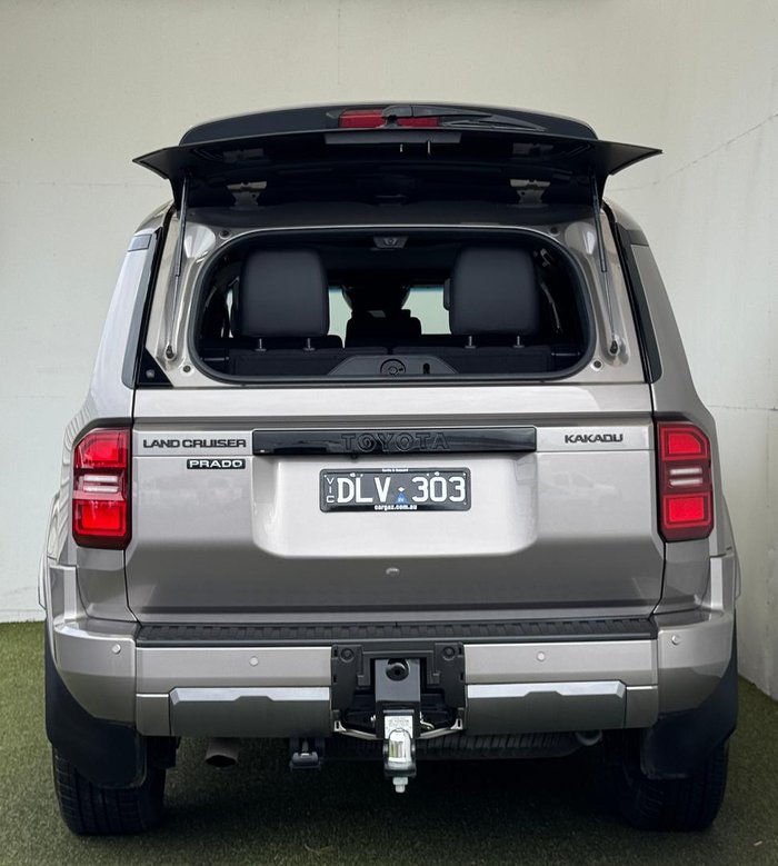 2024 Toyota Landcruiser Prado Kakadu