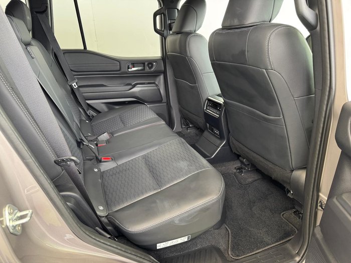 2024 Toyota Landcruiser Prado Kakadu