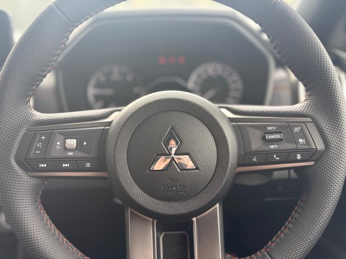 2025 Mitsubishi Triton GSR MV MY25 4X4 Dual Range White Diamond