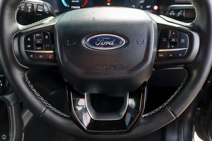 2025 Ford Everest Platinum