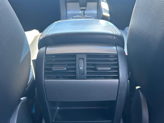 2012 Holden Calais V