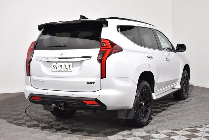 2022 Mitsubishi Pajero Sport GSR