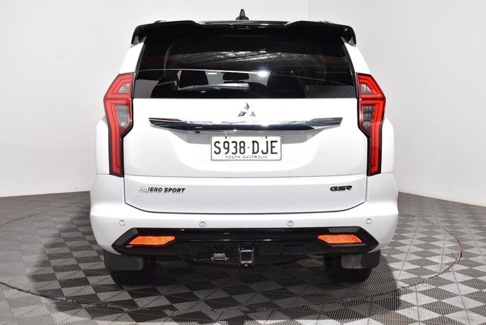 2022 Mitsubishi Pajero Sport GSR