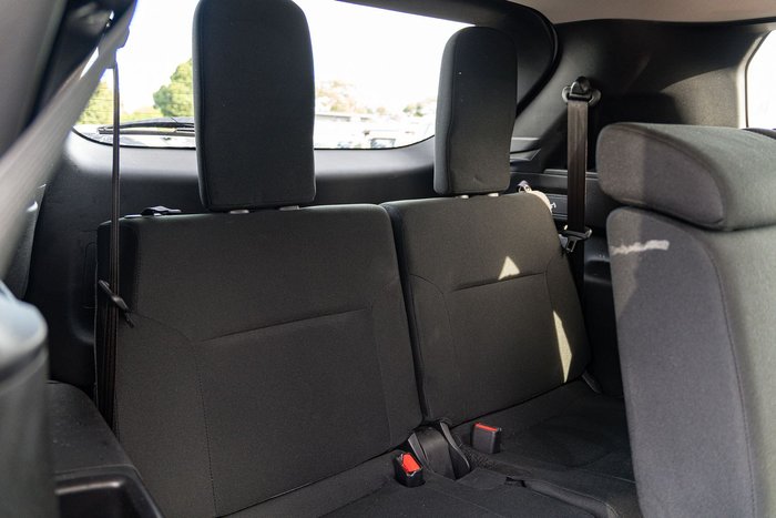 2024 Mitsubishi Outlander LS