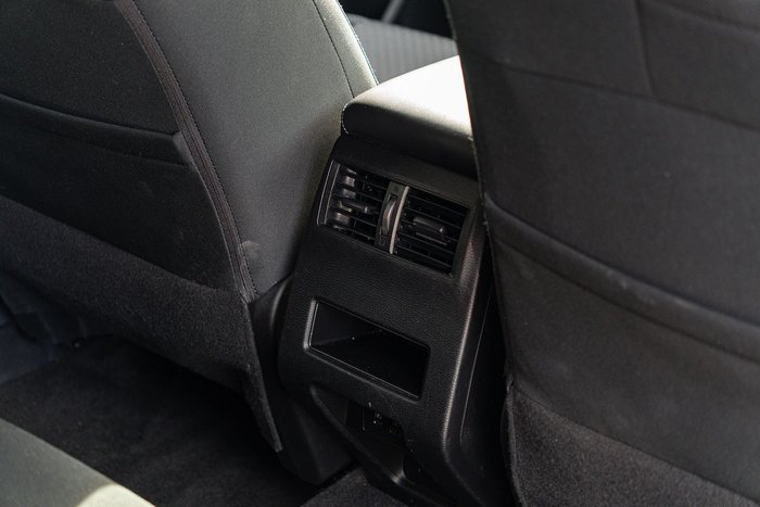 2024 Mitsubishi Outlander LS