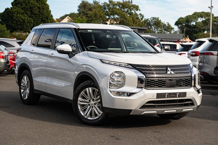 2024 Mitsubishi Outlander