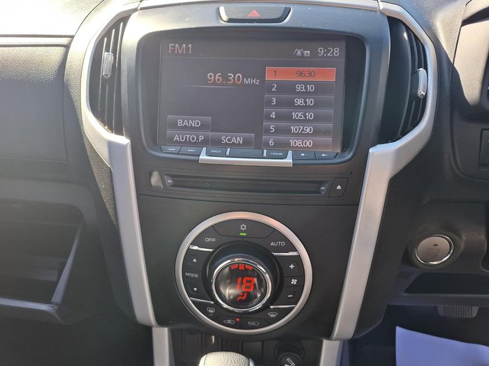 2020 Isuzu MU-X LS-T