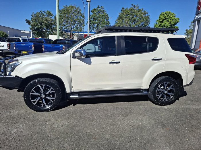 2020 Isuzu MU-X LS-T