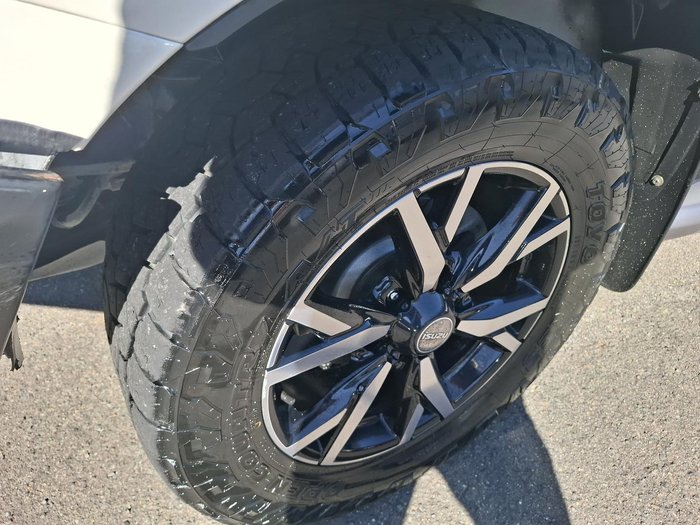 2020 Isuzu MU-X LS-T