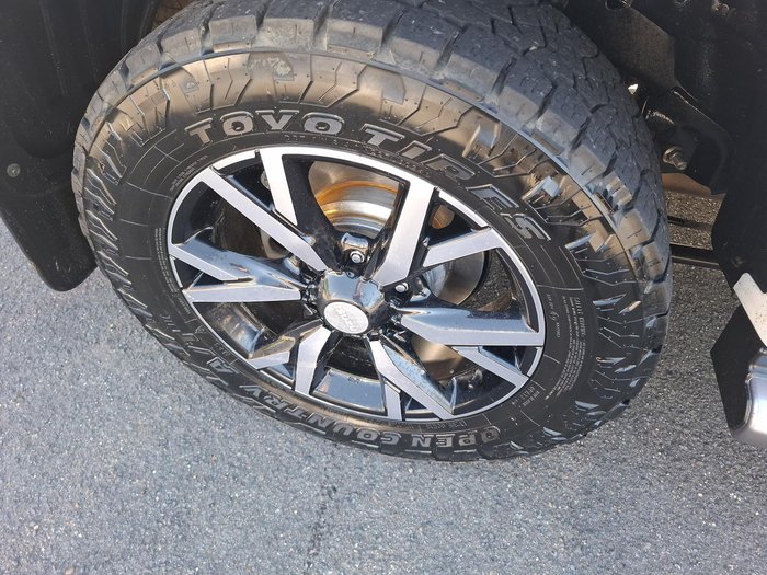 2020 Isuzu MU-X LS-T