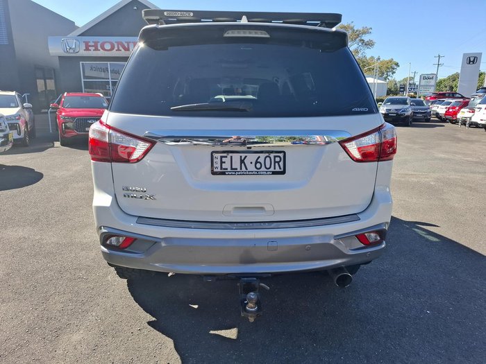 2020 Isuzu MU-X LS-T