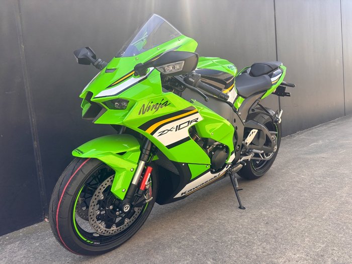 2025 Kawasaki 2025 Kawasaki 1000C ZX1000 ZX1002LSFAN GREEN