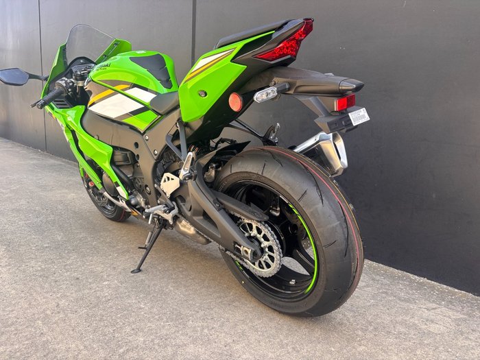 2025 Kawasaki 2025 Kawasaki 1000C ZX1000 ZX1002LSFAN GREEN