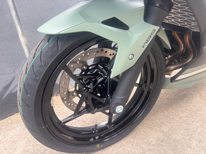 2026 Kawasaki 2026 Kawasaki 500CC NINJA 500 SE (LAMS) SPORTS EX500JTFAW WHITE