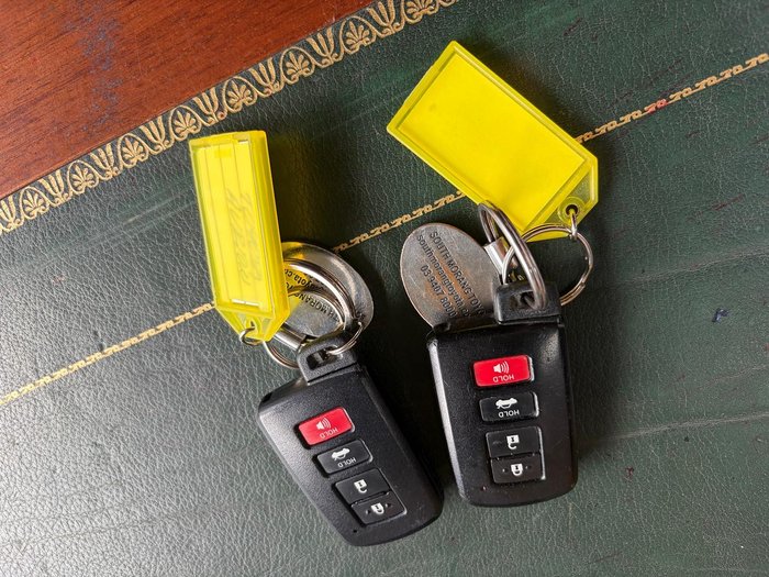 2016 Toyota Aurion AT-X GSV50R Eclipse Black