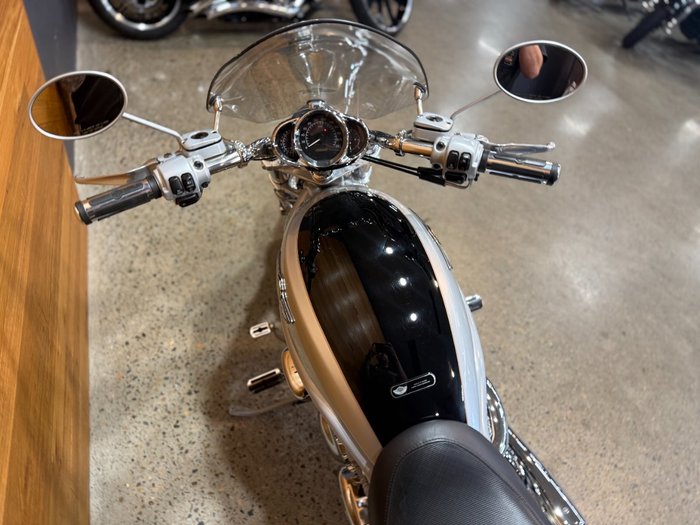 2003 HARLEY-DAVIDSON VRSCA V-ROD