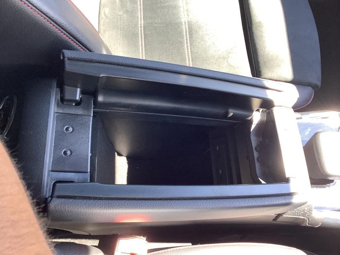 2021 Mercedes-Benz GLB-Class GLB200