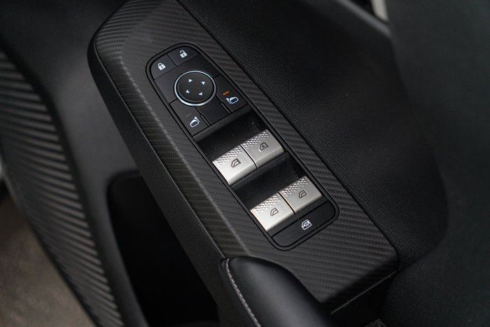 2024 Mitsubishi Outlander ES