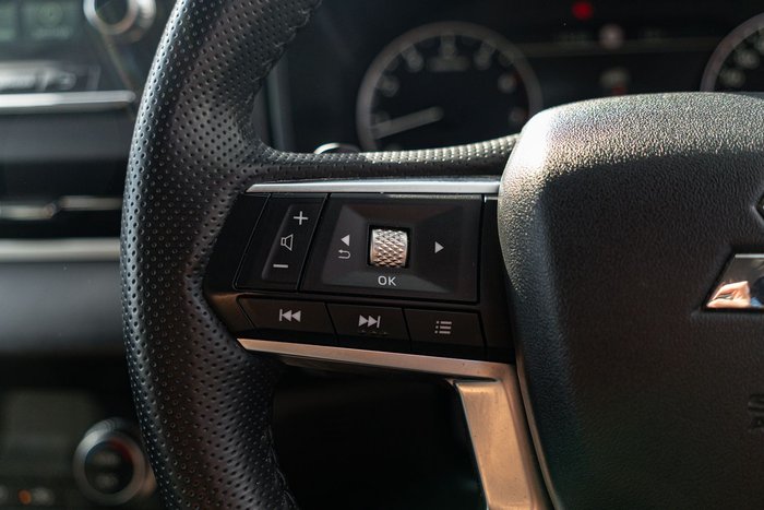 2024 Mitsubishi Outlander LS
