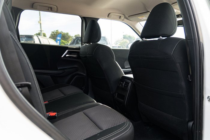 2024 Mitsubishi Outlander LS