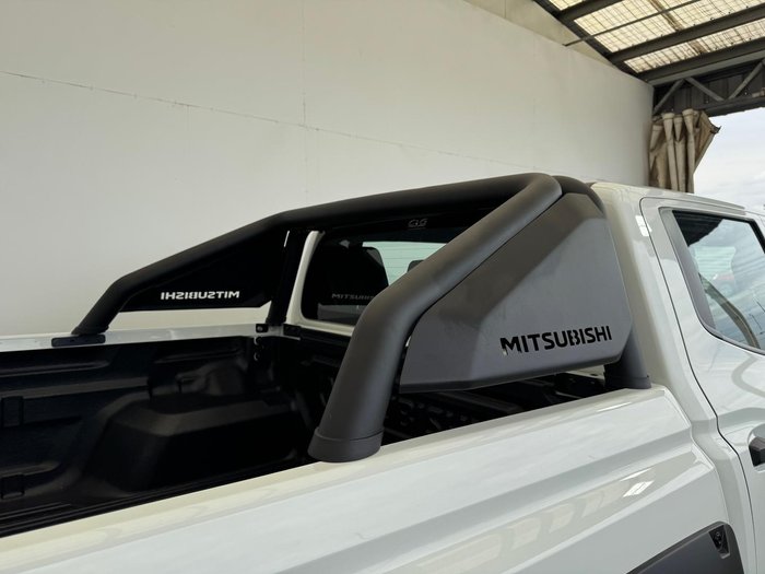 2025 Mitsubishi Triton GLX