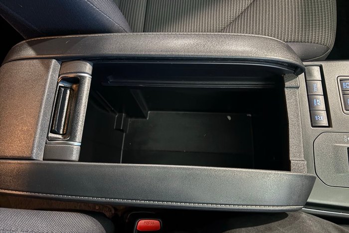 2021 Toyota Kluger GX