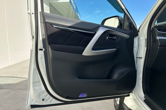 2019 Mitsubishi Pajero Sport GLX