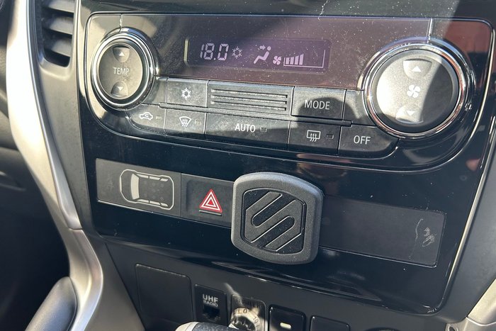 2019 Mitsubishi Pajero Sport GLX